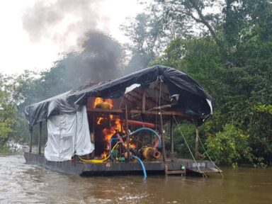 PF e Forças Armadas iniciam operação para destruir maquinário do garimpo ilegal