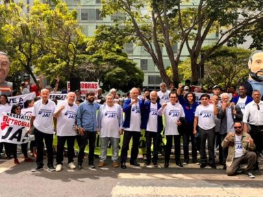<strong>Ato em Brasília defende reestatização da Eletrobrás: “Empresa é do povo brasileiro”</strong>