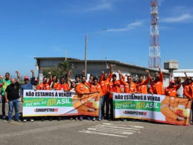 Petroleiros fazem dia de protestos contra privatizações na Petrobrás