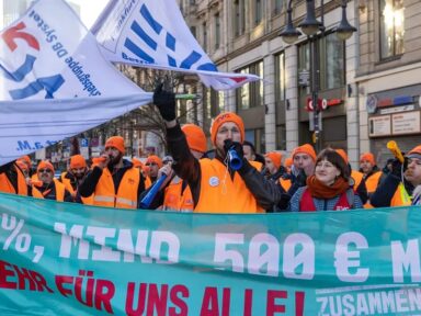 Trabalhadores alemães em portos, aeroportos e ferrovias entram em greve por reposição salarial