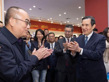 “Somos todos chineses”, afirma líder de Taiwan durante estadia na China