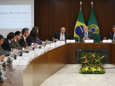 Ipec: 71% avaliam governo Lula como ótimo, bom ou regular; 24% acham ruim ou péssimo