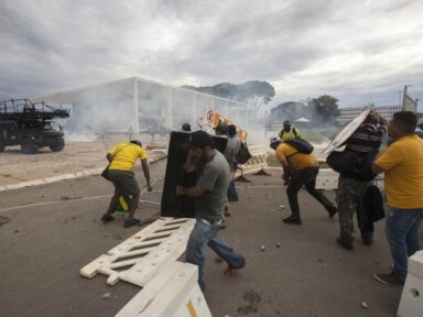 <strong>AGU pede condenação definitiva de mais 42 por atos terroristas do dia 8 de janeiro</strong>