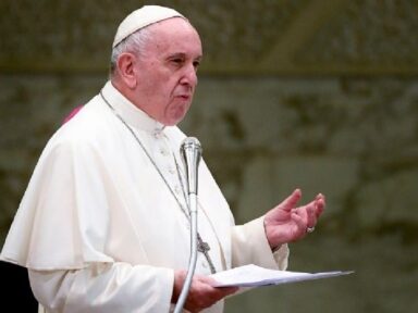 Papa Francisco responsabiliza “grandes potências” por conflito na Ucrânia: “Não é só a Rússia”