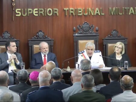 Novo chefe do STM: “sob a autoridade do presidente Lula, Forças Armadas vão contribuir para a pacificação”