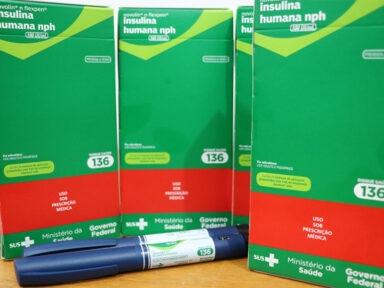 Além de vacinas e remédios de alto custo, governo Bolsonaro jogou 1 milhão de canetas de insulina no lixo