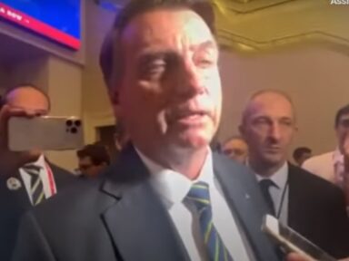 Jair confessa que joias são dos Emirados Árabes (vídeo). País comprou refinaria por 50% do valor