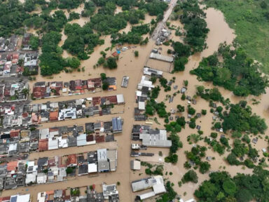 Chuvas e alagamentos deixam mais de 4.300 desabrigados no Acre