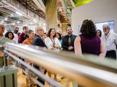 Ministra da Ciência e Tecnologia visita maior laboratório de pesquisa do país e o acelerador de partículas Sirius