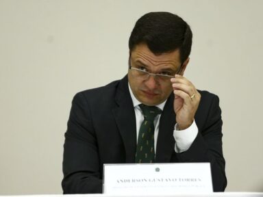 Moraes dá 5 dias para a PGR avaliar pedido de soltura de Anderson Torres