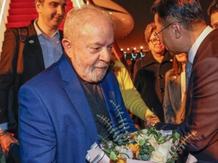 Mídia chinesa saúda chegada de Lula a Xangai e destaca acordos vantajosos entre os dois países