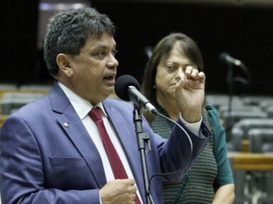 Fake news dos fascistas contra Márcio Jerry é desmascarada na Câmara. “Pura canalhice”