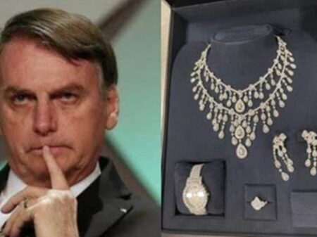 Mais um servidor desmonta a versão falsa de Bolsonaro de que não tentou embolsar as joias