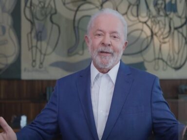 “Reconstrução do país só será feita com a valorização do trabalhador”, diz Lula