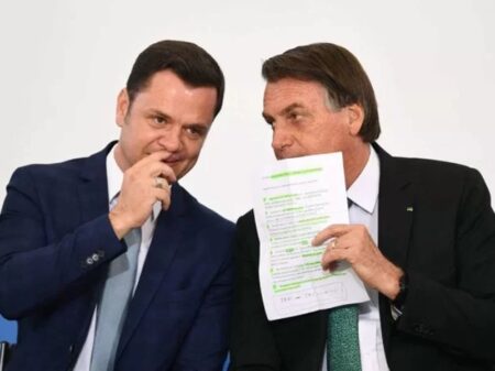 Moraes proíbe visita a Torres dos investigados Flávio Bolsonaro e Marcos do Val
