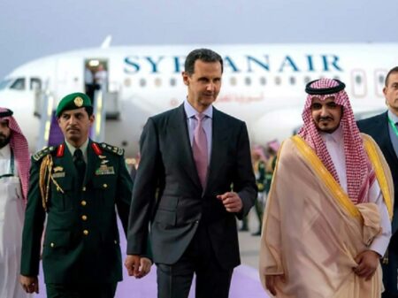 Ao participar da Liga Árabe, Assad condena “interferência e sanções assassinas de Washington”