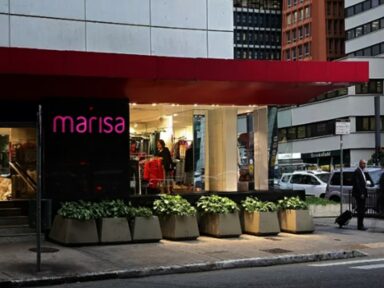 Crise fecha 91 unidades das Lojas Marisa