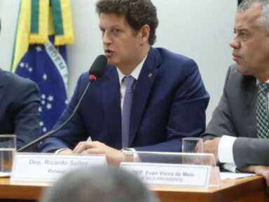 Paulo Teixeira denuncia interesse eleitoreiro em movimentações de Salles na CPI do MST