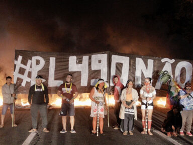 Indígenas protestam em São Paulo contra votação de PL do Marco Temporal pela Câmara