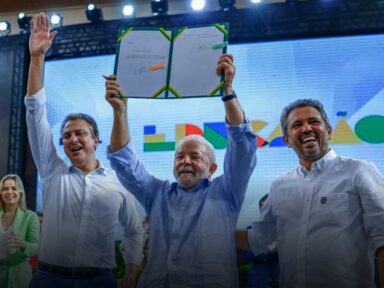 Em ato no Ceará, Lula anuncia a criação de um milhão de vagas no Ensino de Tempo Integral