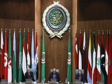 Liga Árabe aprova unânime a reintegração da Síria