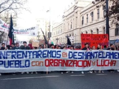 Professores uruguaios param contra cortes do governo Lacalle Pou na Educação