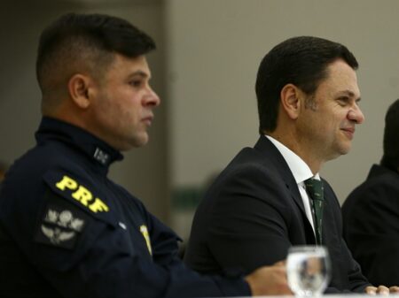 MPF investiga esquema de corrupção no governo Bolsonaro em compra de blindados da PRF