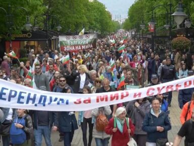 “Fora Otan!”: milhares de búlgaros exigem fim do envio de armas a Kiev