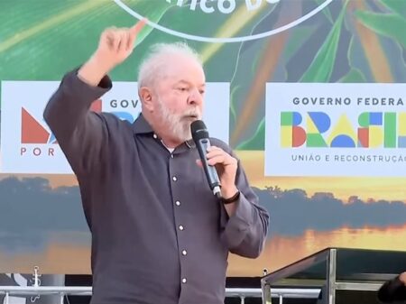 Lula anuncia 2 milhões de moradias até 2026 e a realização da COP-30 no Pará