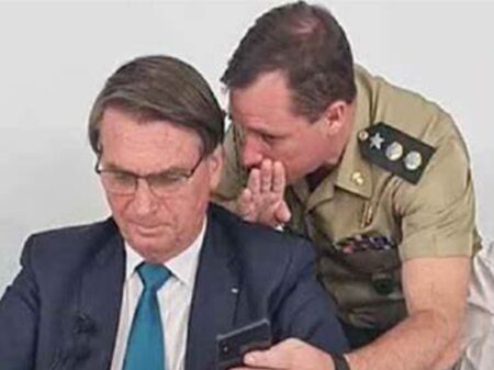 PF descobre trama golpista de Bolsonaro gravada no celular de Mauro Cid