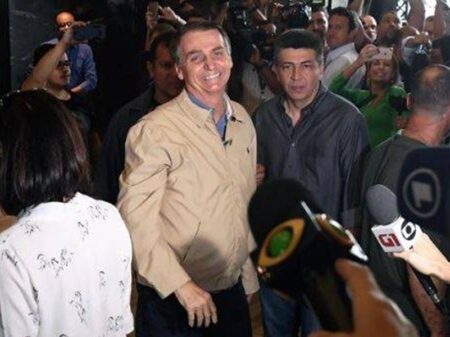 Após desmontar o antigo PSL, Bolsonaro agora arma “bomba-relógio” contra o PL