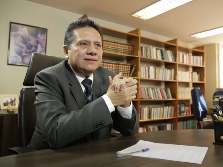 Procurador pede acesso às postagens de Bolsonaro sobre eleições e atos golpistas