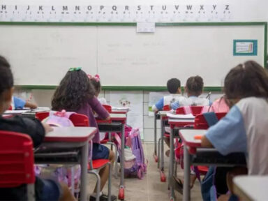Câmara aprova projeto de lei que cria 1 milhão de novas vagas em Escolas de Tempo Integral