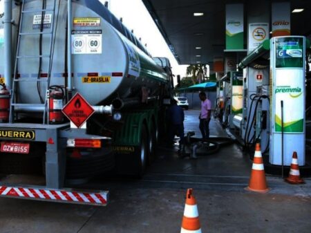 Importadores estão inconformados com redução de preços da gasolina e do diesel pela Petrobrás