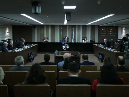 MP junto ao TCU pede investigação contra Bolsonaro por “dano ao Erário”