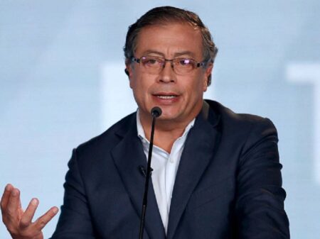 Governo colombiano e grupo dissidente das Farc abrem diálogo pela paz