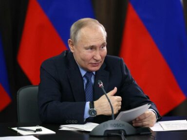 Rússia firma compromisso com “fortalecimento da soberania nacional e cultural africana”