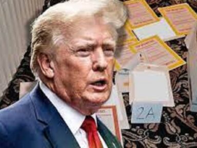 Trump é acusado de orientar funcionário a destruir provas de manuseio ilegal de documentos