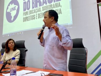 “Transformar a sociedade para uma cultura verdadeiramente libertadora”, afirma Valério Bemfica na UNE