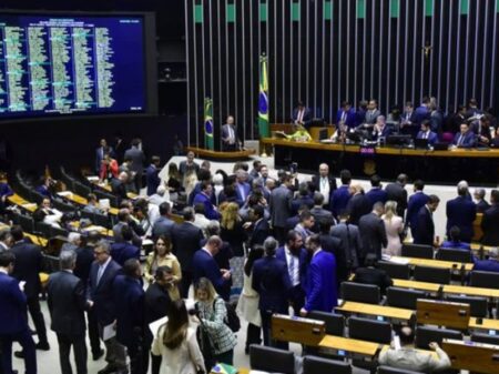 Governo aprova Reforma Tributária na Câmara dos Deputados por 382 votos a 118