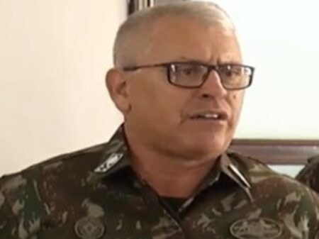 Forças Armadas impediram o golpe de Bolsonaro, reafirma chefe do Estado-Maior do Exército