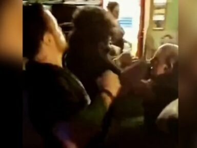 Público reage contra homem que fez ofensas racistas e saudação nazista em show do Sepultura