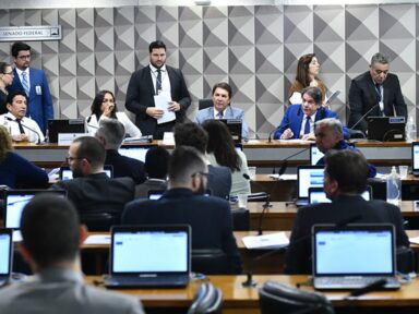 CPI ouvirá Torres, do decreto golpista, e o hacker de Zambelli na próxima semana