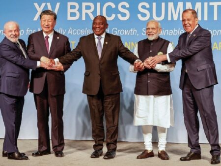BRICS incorpora Argentina, Arábia Saudita, Emirados Árabes, Irã, Egito e Etiópia