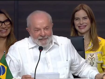 “Amazônia não é um vazio a ser ocupado, nem um tesouro a ser saqueado”, diz Lula