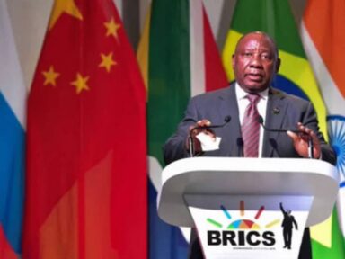 BRICS visa ordem mundial justa e solidária, sublinha Lavrov
