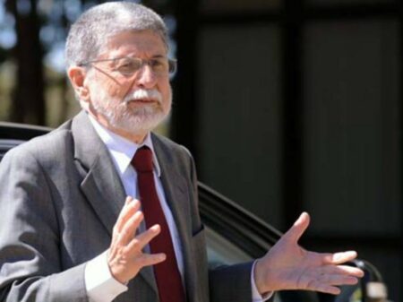 “Persona non grata é Israel”, diz Celso Amorim, sobre histeria de Netanyahu contra Lula