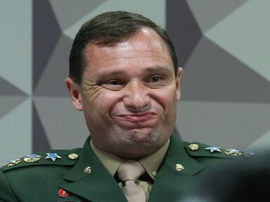 Quebra de sigilo bancário de Mauro Cid revelou conta milionária e procuração do “mito”