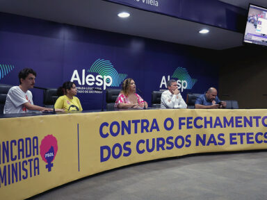 Estudantes, professores e parlamentares repudiam o desmonte das Escolas Técnicas de SP