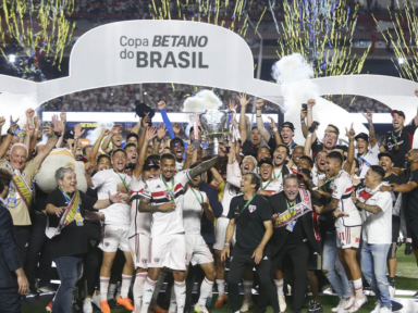 São Paulo empata com Flamengo e conquista seu primeiro título da Copa do Brasil